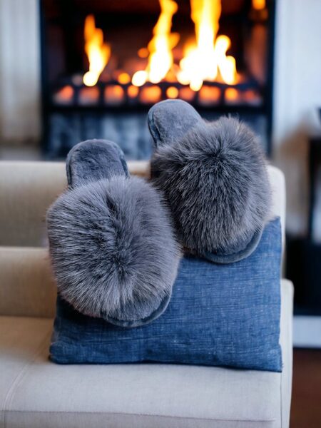 Warm fluffy indoor slippers Grey